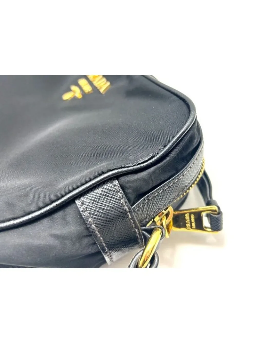 Prada brand shape